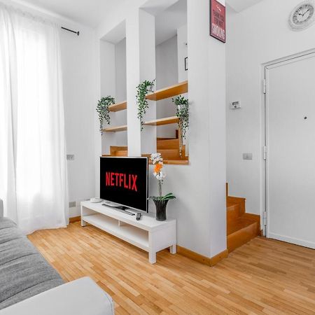 Duomo 7 Minuti Exclusive Apartment Vercelli Milán Exterior foto